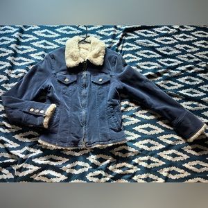 Sashimi blue soft Corduroy jacket w/pockets. Soft, silky white fur-like collar.
